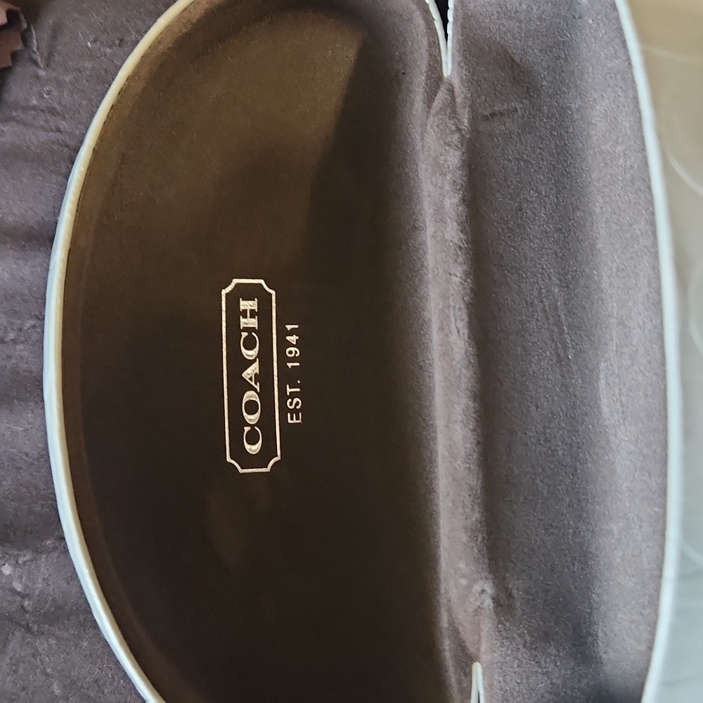 Sunglasses - Picture 5 of 6